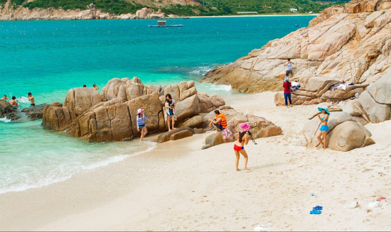 Biển Tứ B&igrave;nh hoang sơ