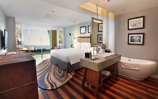 ve may bay di indonesia