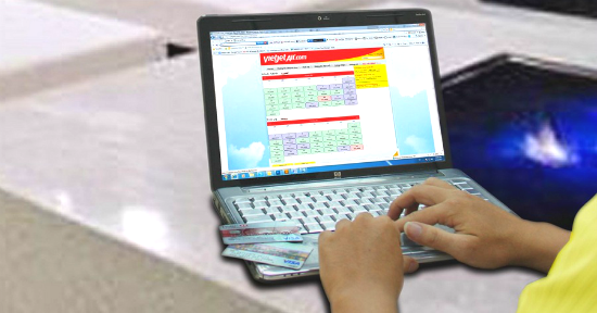 Đặt vé máy bay Vitejet Air Đà Lạt đi Sài Gòn online có an toàn?