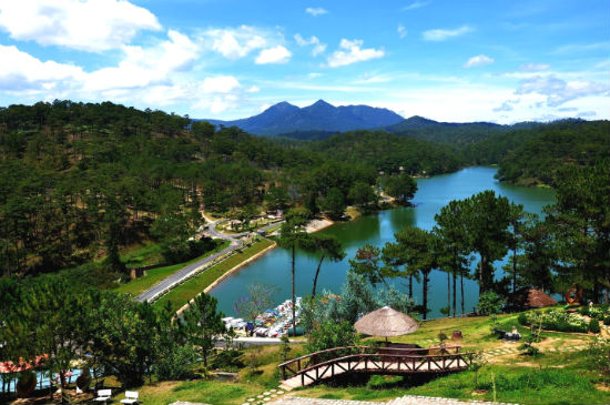 khach san da lat gia re