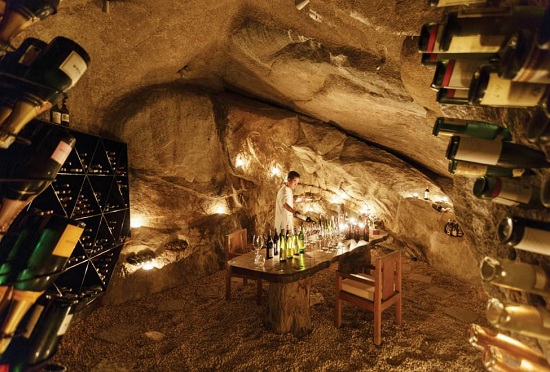 khach san trong nuoc gia tot nhat