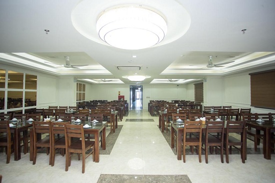 khach san sam son co be boi ngoai troi