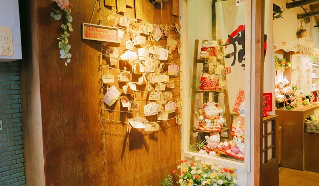 Mấy cửa hàng ở Jiufen nhìn cưng lắm​