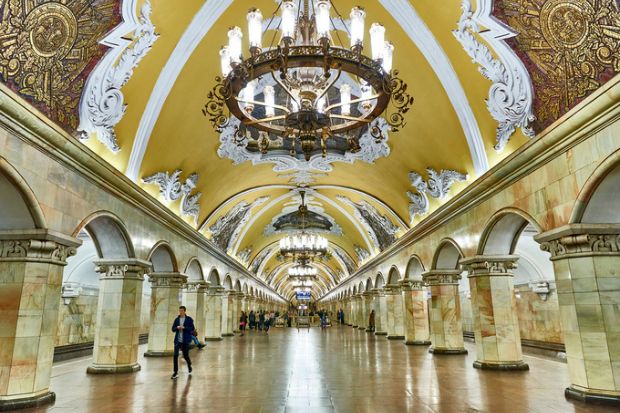 Du lịch Nga - Ga tàu điện ngầm