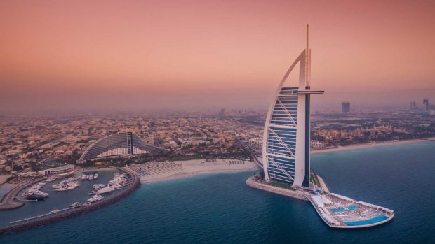 Khách sạn Burj Al Arab Jumeirah là một trong những khách sạn độc đáo nhất thế giới