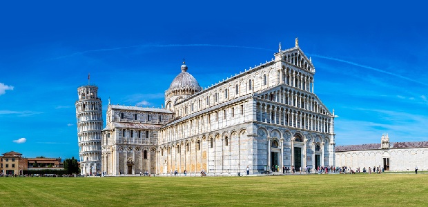 Công trình tôn giáo Piazza dei Miracol | vé máy bay đi Pisa giá rẻ