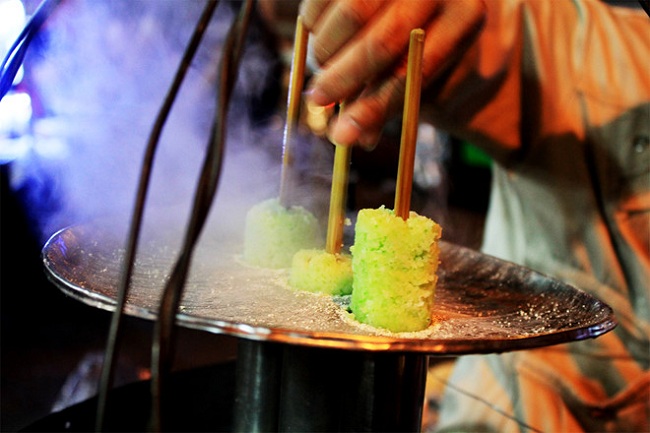 Bánh cuốn ống chợ Đà Lạt- Chợ đêm đà lạt về đêm