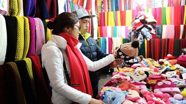 Đồ Len chợ đêm Đà Lạt