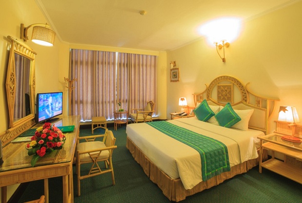 Khách sạn Xanh Huế