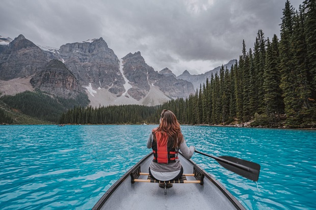 v&eacute; m&aacute;y bay đi Canada gi&aacute; rẻ