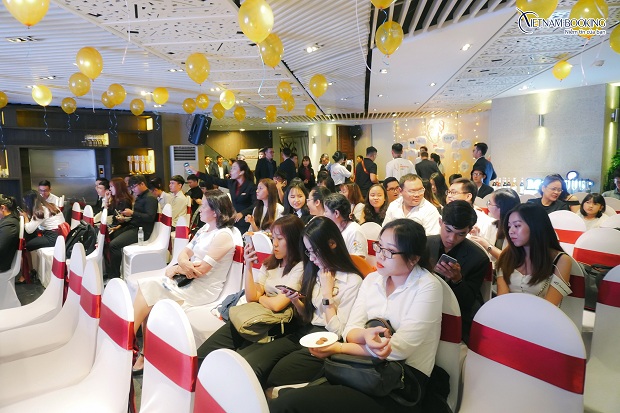 Gala I Hotelier 2019 | Vietnam Booking