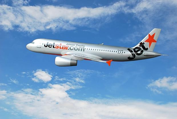 H&atilde;ng Jetstar | N&ecirc;n mua v&eacute; m&aacute;y bay Vietjet hay Jetstar
