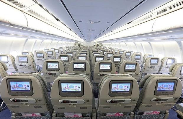 Bên trong máy bay EVA Air |Địa chỉ phòng vé máy bay Eva Air tại TP.HCM