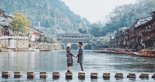 Cầu Đá Nhảy review-phuong-hoang-co-tran-tu-tuc