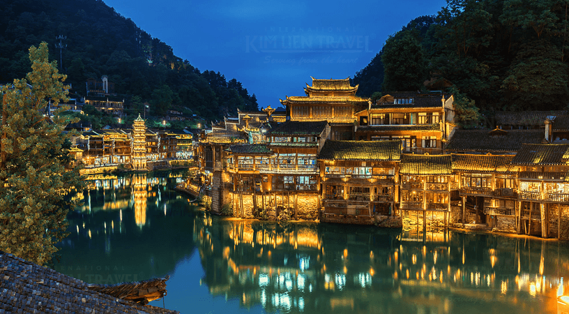 phuong-hoang-co-tran-ve-dem