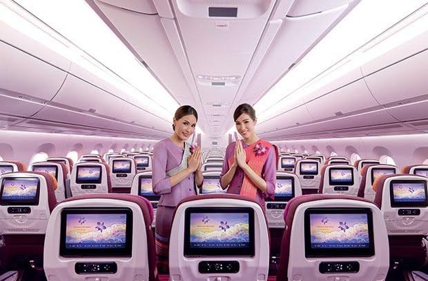 Tiếp vi&ecirc;n h&agrave;ng kh&ocirc;ng h&atilde;ng Thai Airways | H&atilde;ng Thai Airways c&oacute; tốt kh&ocirc;ng?