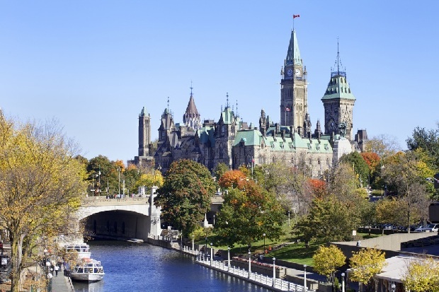 Vé máy bay TPHCM đi Ottawa giá rẻ