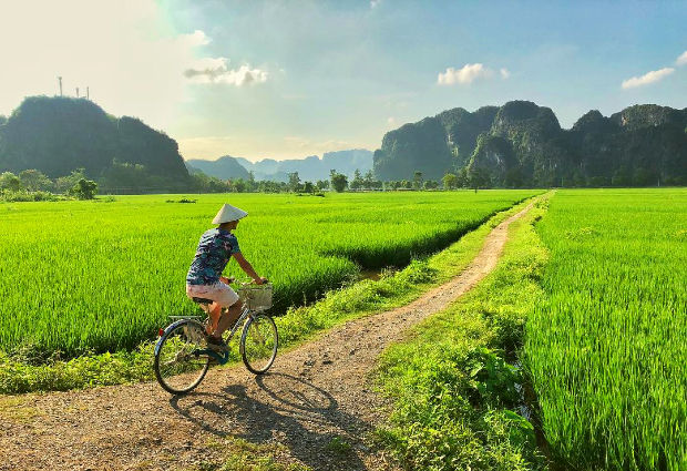 Không gian trong lành, thời tiết mát mẻ tháng 9 rất thích hợp để du lịch Ninh Bình du lịch Ninh Bình tháng 9