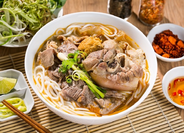 B&uacute;n b&ograve; Huế