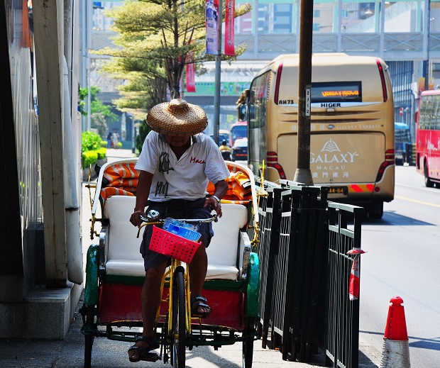 Xe trishaw ở Macau | V&eacute; m&aacute;y bay H&agrave; Nội đi Macao gi&aacute; rẻ