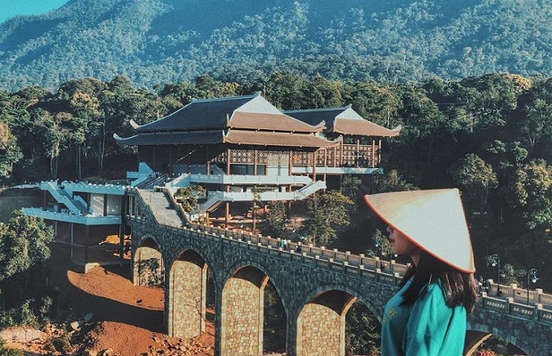 Tour du lịch Hà Nội – Yên tử 1 ngày:  Một ngày hành hương về đất Phật Chùa Đồng