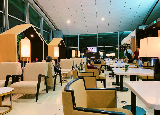 Phòng chờ hạng thương gia Vietnam Airlines