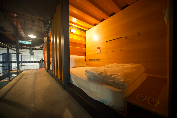 Phòng ngủ tại Capsule by Container Hotel ở sân bay Kuala Lumpur Capsule by Container Hotel