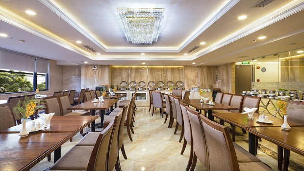 Tiện nghi nh&agrave; h&agrave;ng tại Sea Pearl Nha Trang 4 sao đường Trần Ph&uacute;