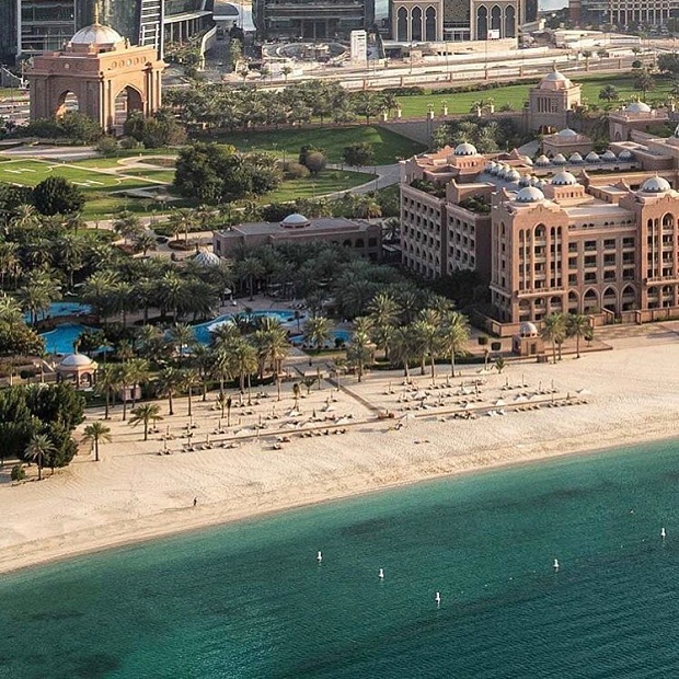 Bãi biển riêng khách sạn 8 sao Dubai Bãi biển riêng khách sạn 8 sao Dubai