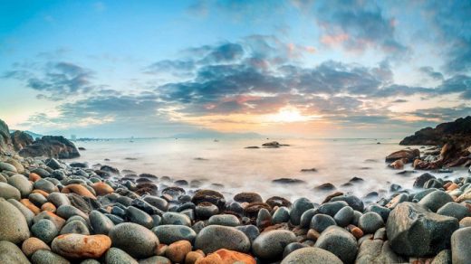 Nên du lịch Phú Quốc hay Quy Nhơn