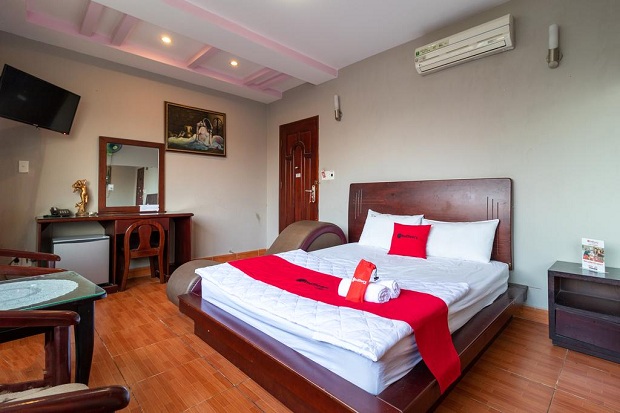Khách sạn RedDoorz ghế tình yêu