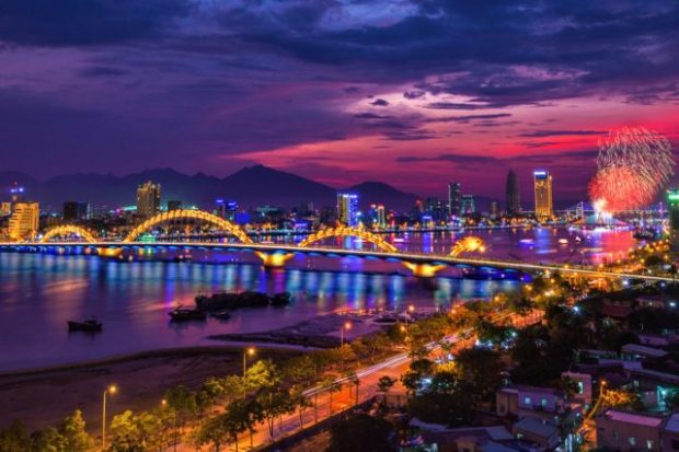 khách sạn gần cầu Rồng Đà Nẵng khách sạn gần cầu Rồng Đà Nẵng