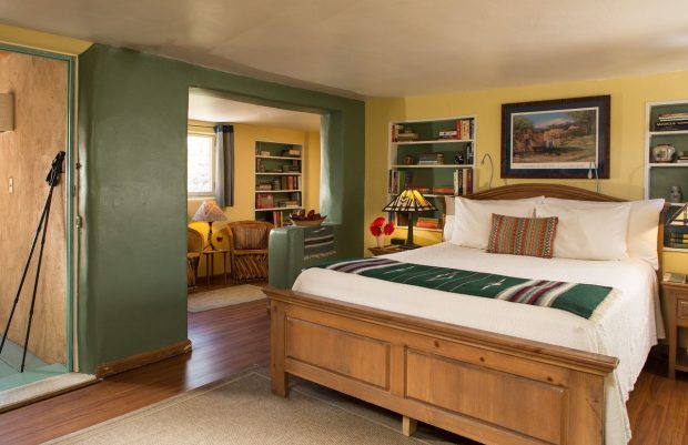 Luxstay - website đặt phòng khách sạn