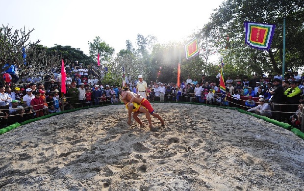 Lễ hội Tết ở Huế