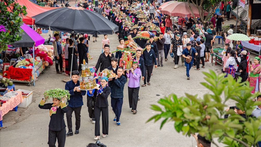 du-lich-ha-giang-2 Lễ hội Chợ tình Khâu Vai là phiên chợ độc đáo nhất trên cao nguyên đá