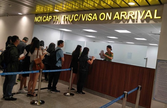 hồ sơ xin visa cho người nước ngo&agrave;i