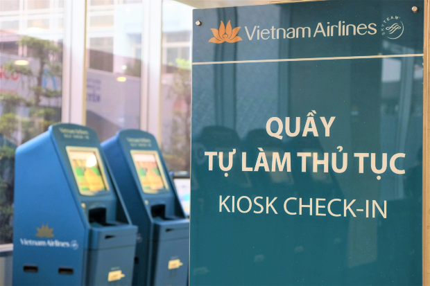kiosk l&agrave;m thủ tục Vietnam Airlines