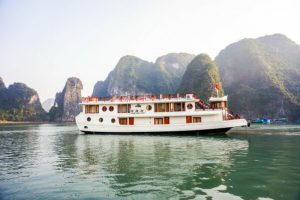 Du thuyền Deluxe Oriental Sails Cruise – Halong