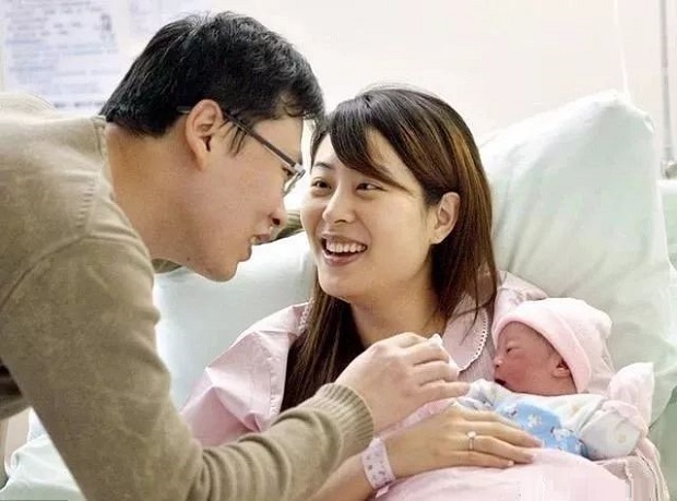 Mỹ hạn chế cấp visa cho thai phụ ngăn du lịch sinh đẻ