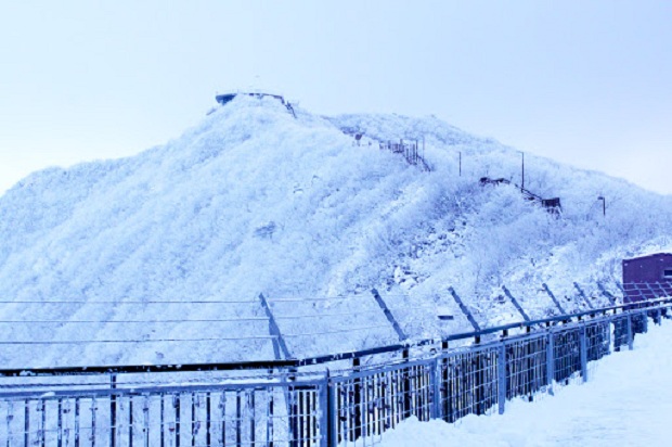 Trekking núi tuyết Hàn Quốc tháng 2
