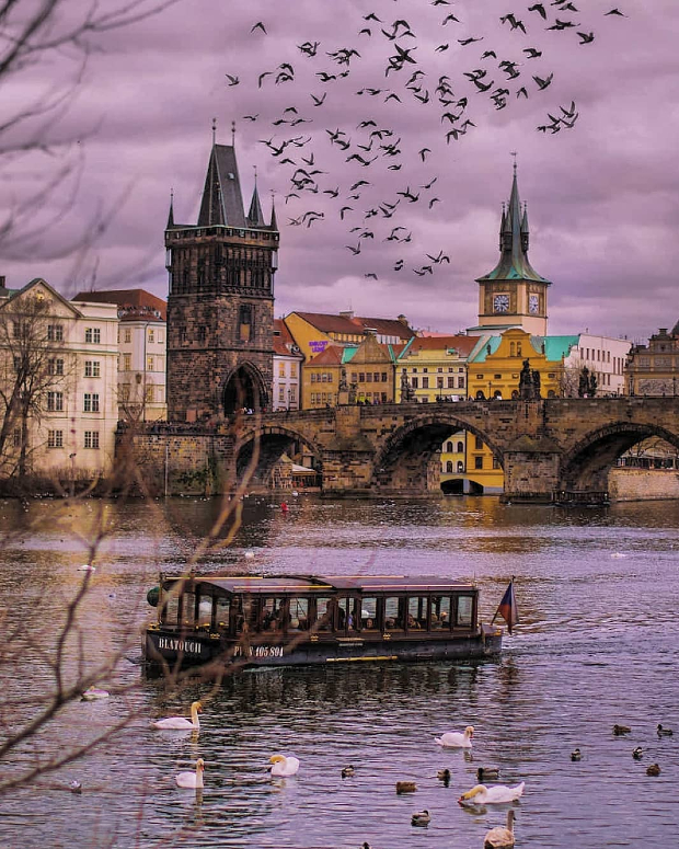 Cầu Charles mang nhiều ý nghĩa lịch sử với người Tiệp Khắc Cầu Charles Prague