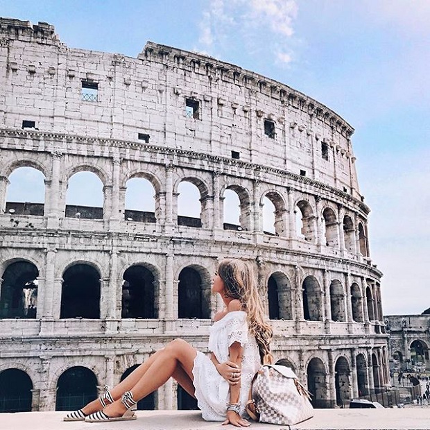 Dịch vụ điền tờ khai xin visa &Yacute;