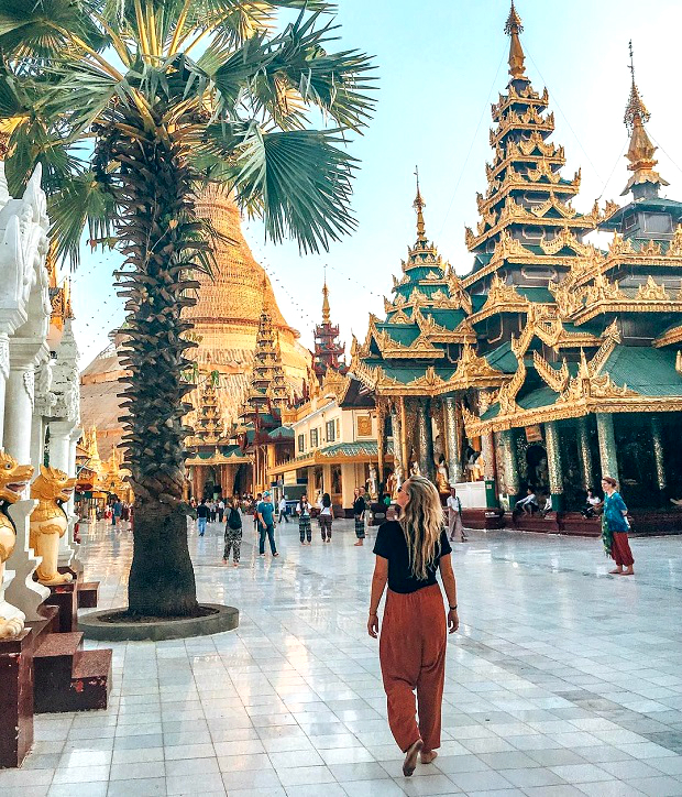 Chùa Shwedagon thu hút đông đảo du khách Làm visa đi Myanmar thiền
