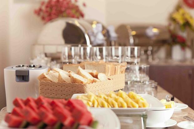 kh&aacute;ch sạn 3 sao TTC Hotel Deluxe T&acirc;n&nbsp;B&igrave;nh gần s&acirc;n bay T&acirc;n Sơn Nhất