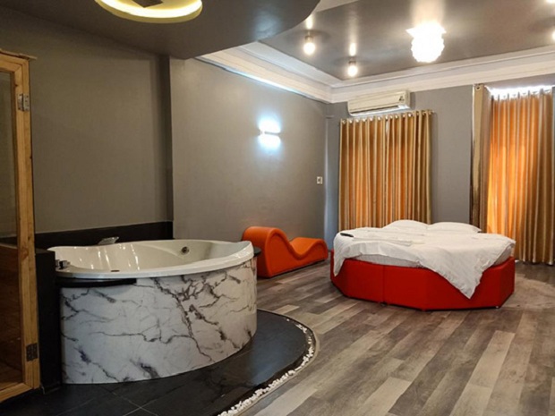 Khách sạn có ghế tình yêu Lucy House