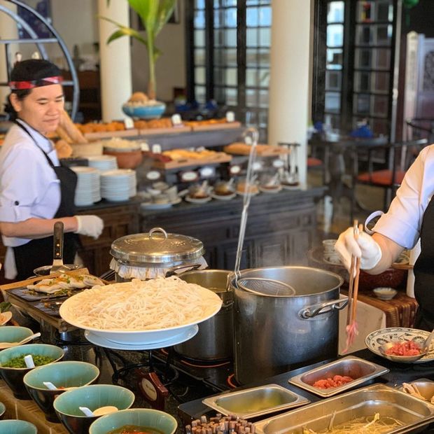 Trải nghiệm buffet khách sạn Victoria Hội An khách sạn gần sân bay Chu Lai-khách sạn Victoria Hội An