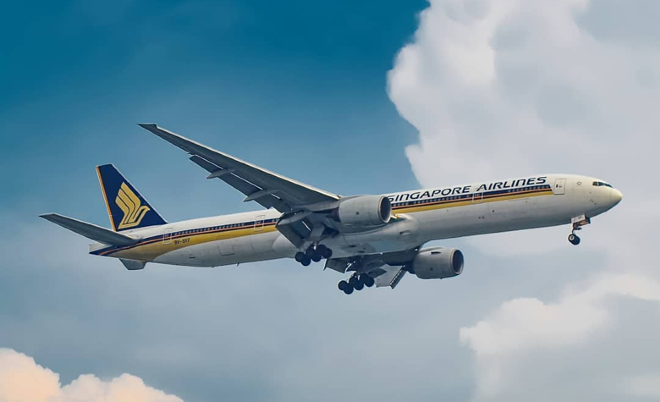 v&eacute; m&aacute;y bay Singapore Airlines