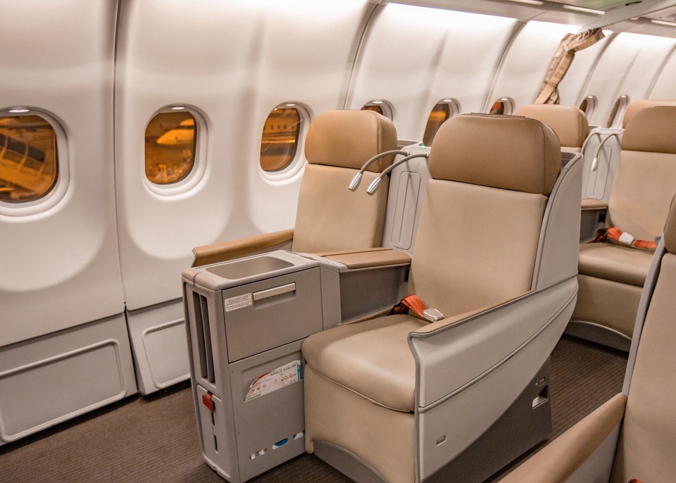 Mua v&eacute; m&aacute;y bay gi&aacute; rẻ 