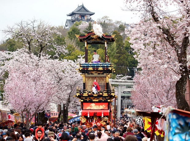 du lich nhat ban thang 4