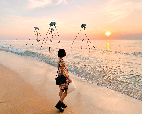 Vẻ đẹp bình yên ở biển đảo Phú Quốc mang đến cho du khách những trải nghiệm đáng nhớ đặt vé máy bay từ Buôn Ma Thuột đi Phú Quốc giá rẻ